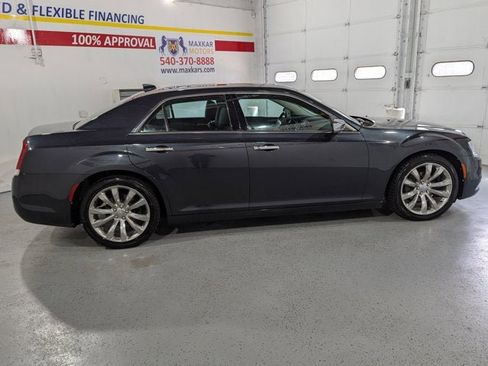 Used 2017 Chrysler 300 C w/ Safetytec Plus Group image 8