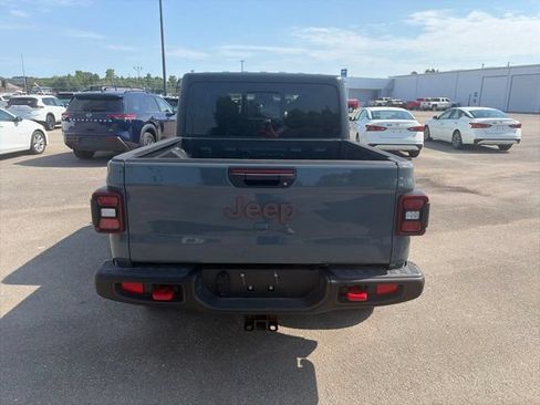Used 2026 Jeep Gladiator Rubicon AWD/4WD image 5