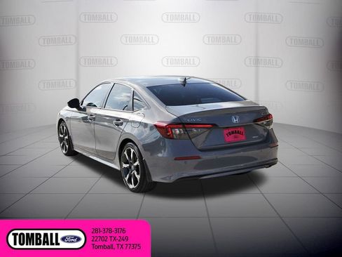 Used 2025 Honda Civic Sport image 6