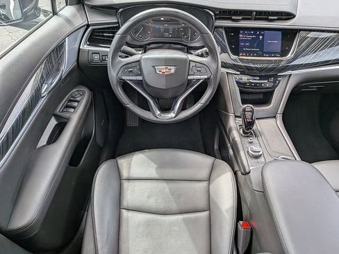 Certified 2024 Cadillac XT6 Premium Luxury AWD/4WD image 17