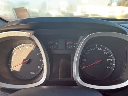 Used 2017 Chevrolet Equinox LS image 18