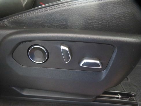 Used 2021 GMC Yukon Denali AWD/4WD image 31