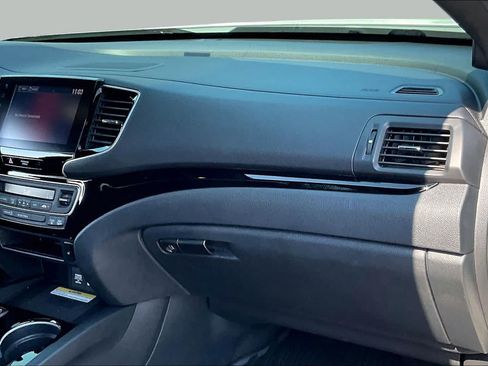 Used 2022 Honda Ridgeline Black Edition image 18