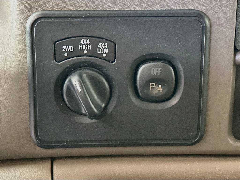Used 2004 Ford F350 Lariat AWD/4WD image 27