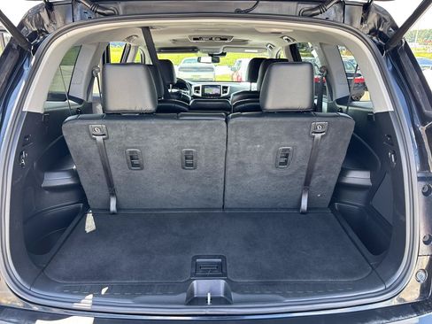 Used 2018 Honda Pilot Touring image 25