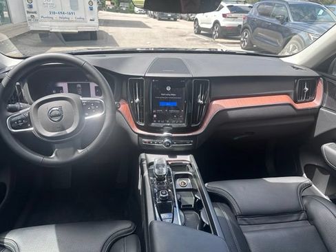 Certified 2023 Volvo XC60 B5 Ultimate w/ Climate Package FWD image 17