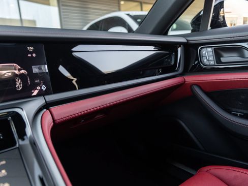 Certified 2026 Porsche Panamera 4 AWD/4WD image 29