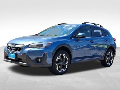 Used 2021 Subaru Crosstrek 2.5i Limited w/ Moonroof Package 2 AWD/4WD image 3