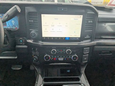 New 2026 Ford F250 Lariat w/ Black Appearance Package image 21