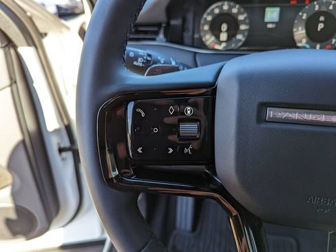 Used 2024 Land Rover Range Rover Evoque Dynamic SE AWD/4WD image 16