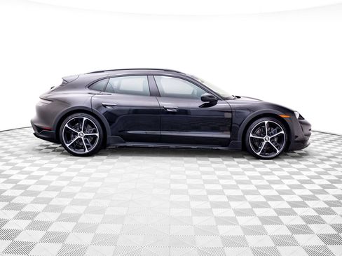 Certified 2022 Porsche Taycan 4 Cross Turismo AWD/4WD image 7