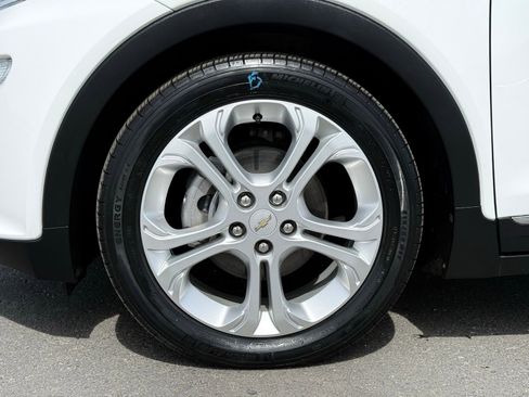 Used 2019 Chevrolet Bolt LT FWD image 10