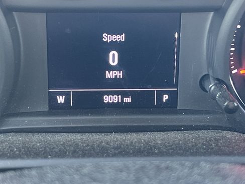 Used 2025 Chevrolet Silverado 1500 Custom image 22