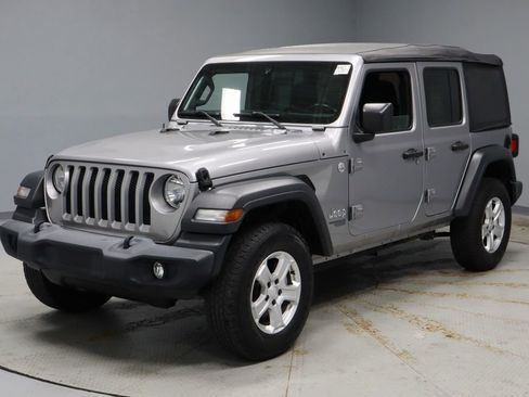 Used 2018 Jeep Wrangler Unlimited Sport S image 7