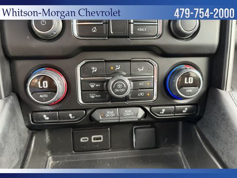 Used 2024 Chevrolet Suburban Z71 w/ Luxury Package AWD/4WD image 22