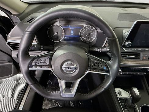 Certified 2019 Nissan Altima 2.0 Platinum FWD image 22
