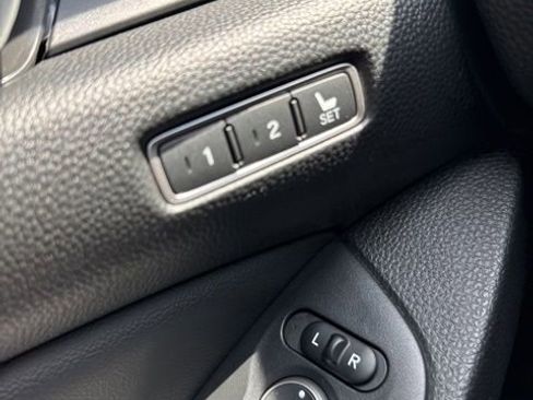 Used 2021 Honda Accord EX-L image 18