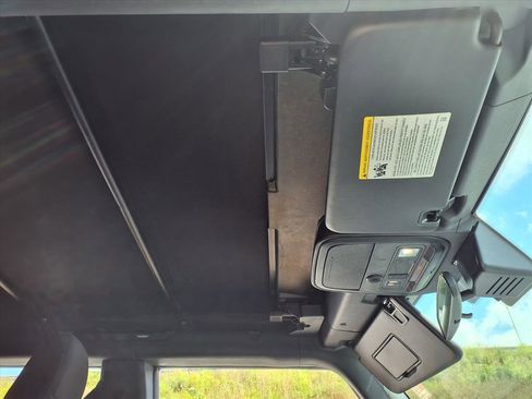 Certified 2023 Ford Bronco Base image 18