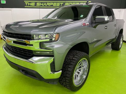 Used 2021 Chevrolet Silverado 1500 LT w/ Texas Edition Plus AWD/4WD image 5