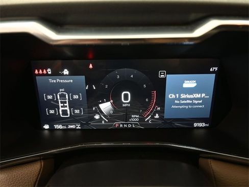 Used 2025 GMC Canyon Denali image 28