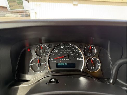 Used 2020 GMC Savana 3500 Extended w/ Driver Convenience Package image 21