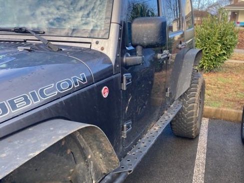 Used 2016 Jeep Wrangler Unlimited Rubicon image 5