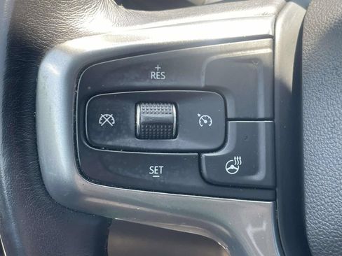 Used 2022 Chevrolet Silverado 1500 LT AWD/4WD image 20