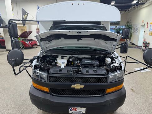 Used 2019 Chevrolet Express 3500 w/ School Bus Package image 55