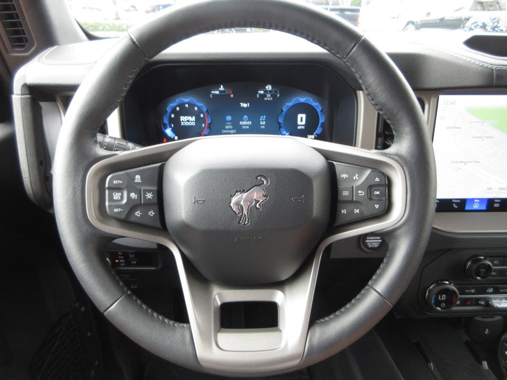 Certified 2025 Ford Bronco Outer Banks AWD/4WD image 14