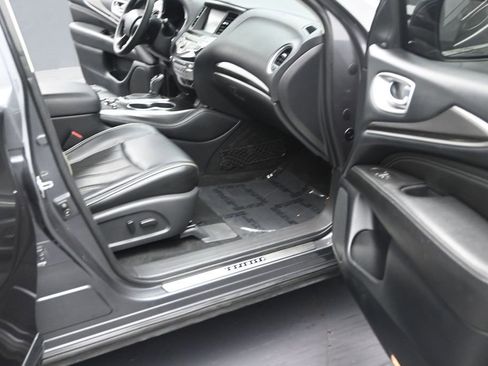 Used 2019 INFINITI QX60 Luxe w/ Essential Package FWD image 15