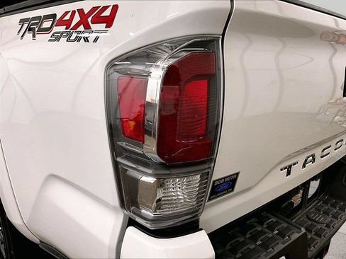 Used 2023 Toyota Tacoma TRD Sport AWD/4WD image 28