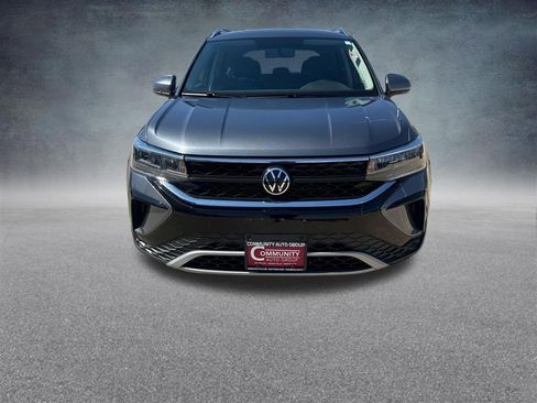 Used 2022 Volkswagen Taos SE image 8