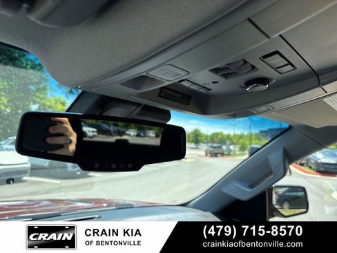Used 2020 GMC Yukon SLT w/ Open Road Package AWD/4WD image 22
