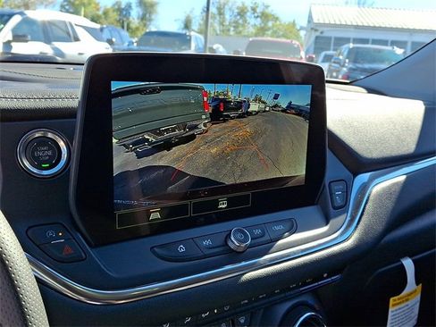 New 2025 Chevrolet Blazer LT w/ Convenience Package image 13