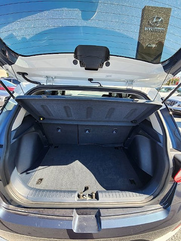 Used 2021 Hyundai Venue FWD image 8