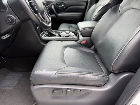 Used 2024 INFINITI QX80 Luxe AWD/4WD image 9