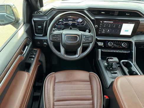 Used 2025 GMC Sierra 1500 Denali Ultimate AWD/4WD image 11