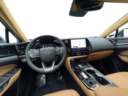 Used 2024 Lexus NX 250 FWD image 35