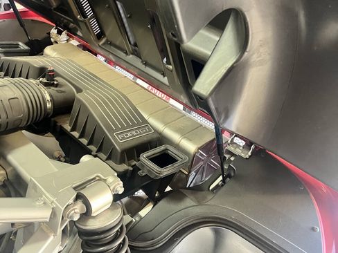 Used 2005 Ford GT RWD image 55