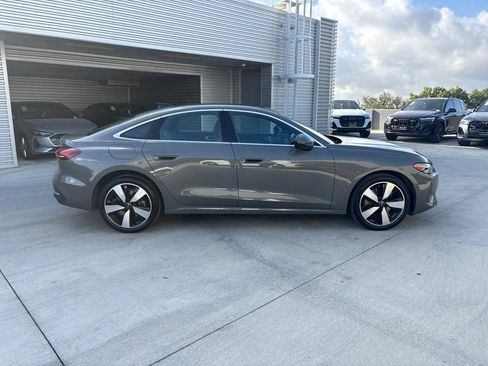 Used 2025 Audi A5 2.0T Premium Plus w/ Premium Plus AWD/4WD image 7