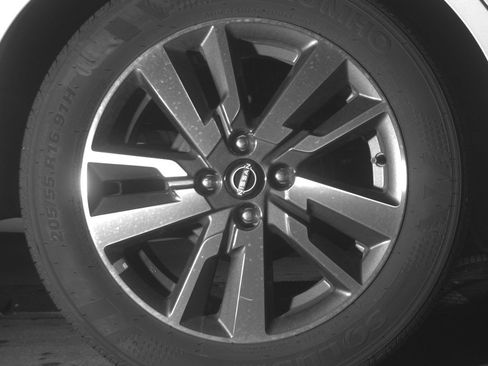 Used 2025 Nissan Versa SV FWD image 18