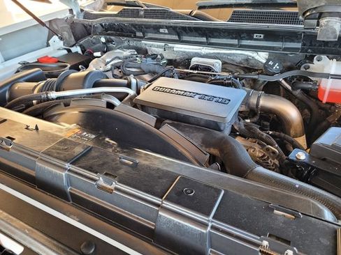 Used 2024 Chevrolet Silverado 3500 LT w/ Convenience Package AWD/4WD image 34
