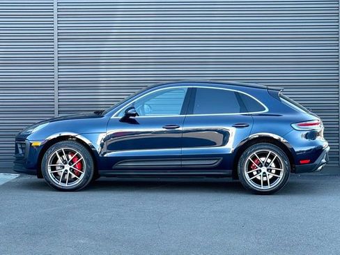 Used 2022 Porsche Macan S AWD/4WD image 2