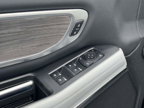 New 2025 Ford Expedition Max Platinum w/ Platinum Ultimate Package image 5