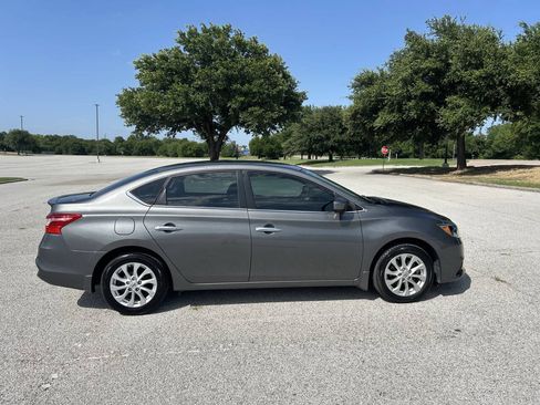 Used 2019 Nissan Sentra S w/ Appearance Package FWD image 10