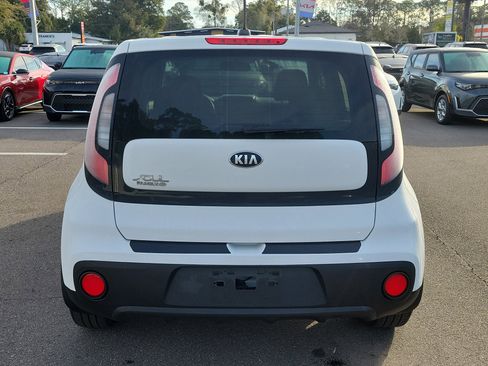 Used 2018 Kia Soul image 5