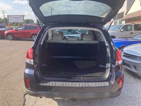 Used 2012 Subaru Outback 2.5i Limited w/ Moonroof Pkg image 5