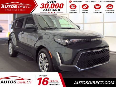 Used 2025 Kia Soul LX FWD image 1