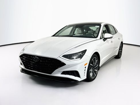 Used 2023 Hyundai Sonata Limited FWD image 1