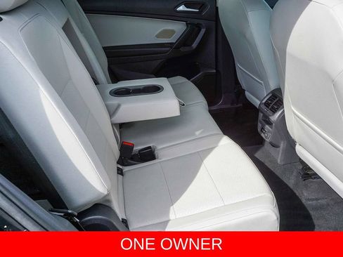 Used 2019 Volkswagen Tiguan SE w/ Panoramic Sunroof Package FWD image 13
